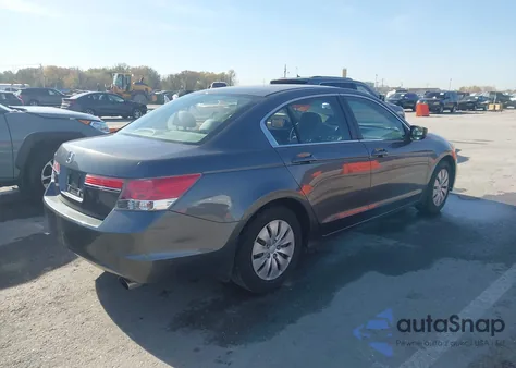 2011 Honda Accord 2.4 Lx z USA, uszkodzony, nr VIN 1HGCP2F39BA030716